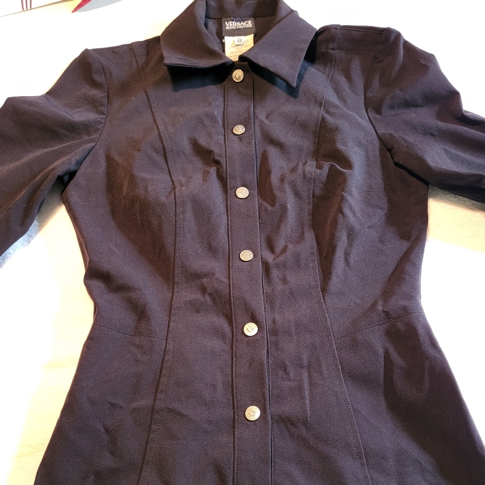 VERSASE SHIRT